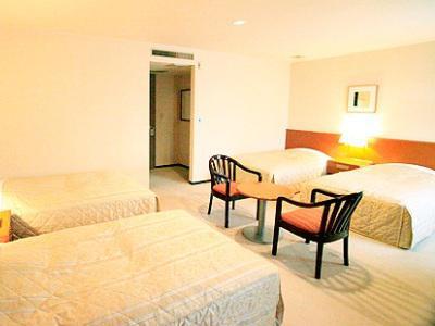 Hotel Pearl City Kurosaki คิตะคิวชู ภายนอก รูปภาพ